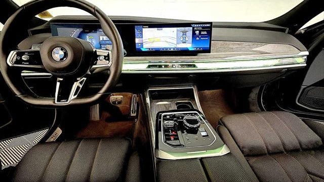 2025 BMW 7 Series 760i xDrive