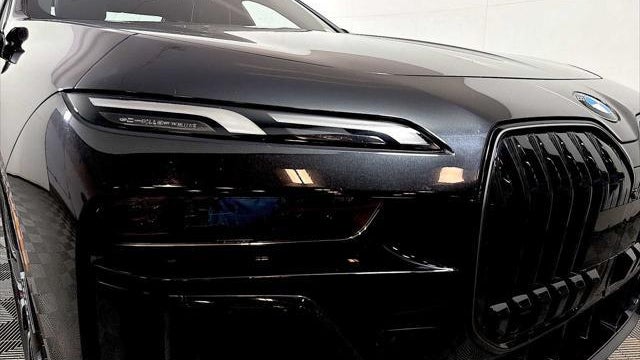 2025 BMW 7 Series 760i xDrive