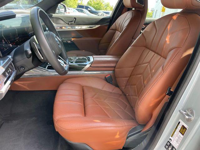 2026 BMW 760i - $118,547