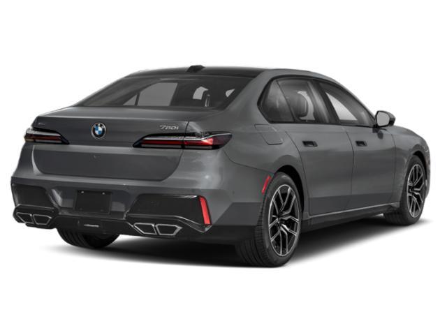 2026 BMW 760i - $123,247