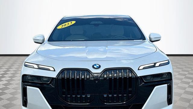 2023 BMW 7 Series 760i xDrive