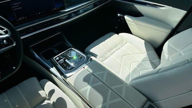 2023 BMW 7 Series 760i xDrive