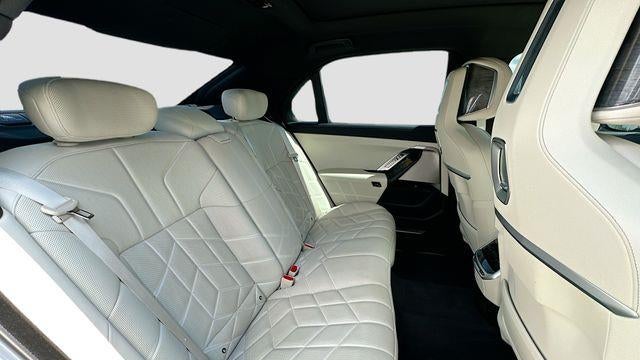 2023 BMW 7 Series 760i xDrive