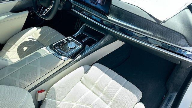 2023 BMW 7 Series 760i xDrive