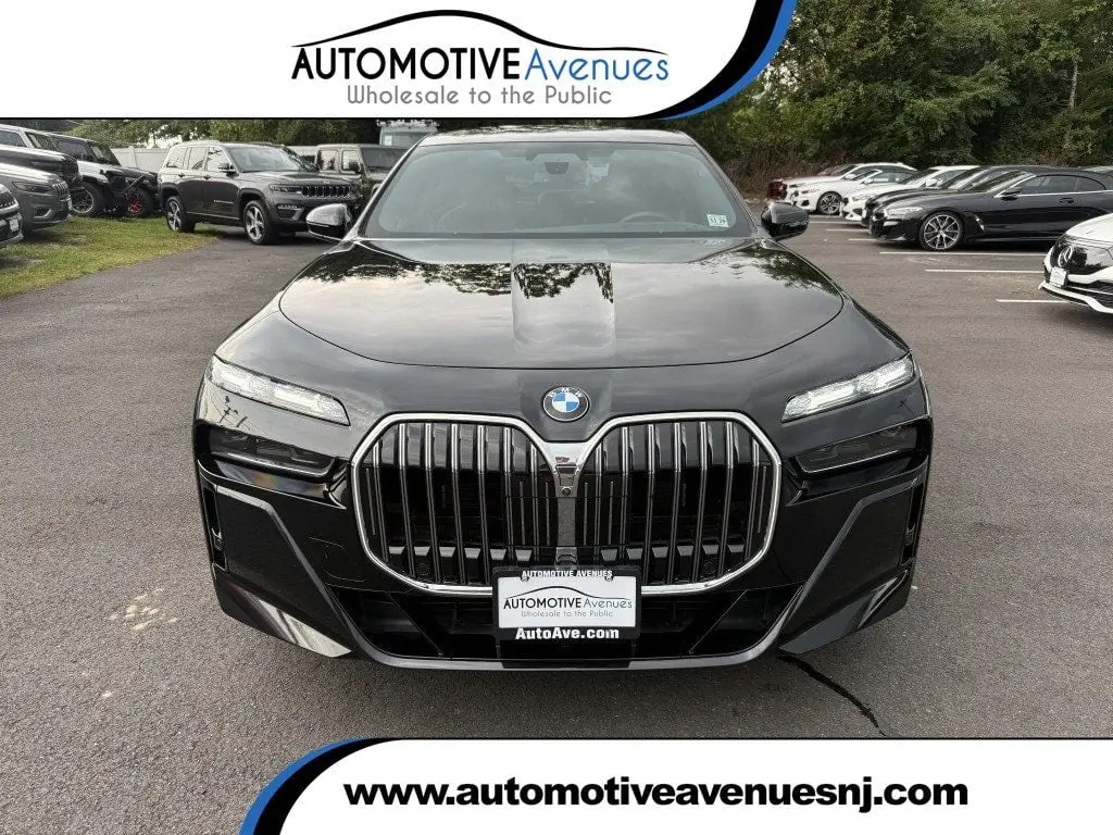 2024 BMW 760i