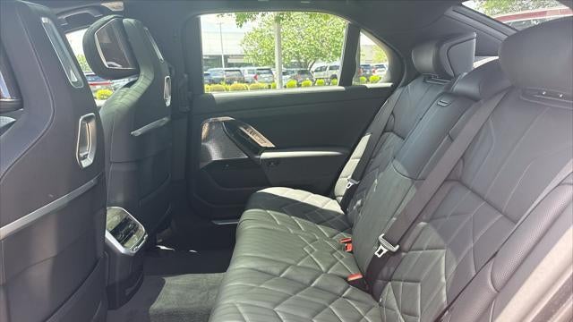 2026 BMW 7 Series 760i xDrive