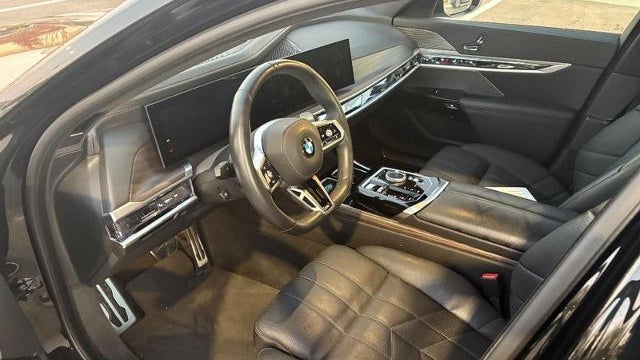2023 BMW 7 Series 760i xDrive