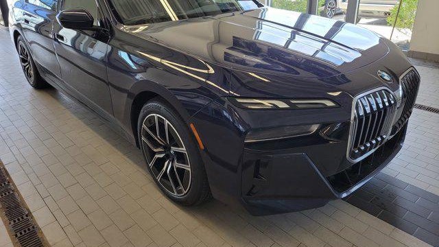 2023 BMW 7 Series 760i xDrive