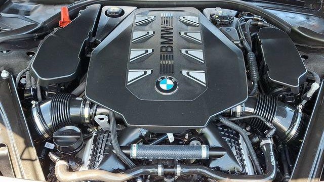2023 BMW 7 Series 760i xDrive
