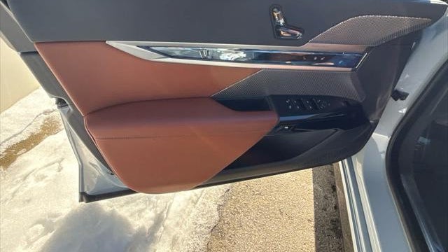 2025 BMW 7 Series 760i xDrive