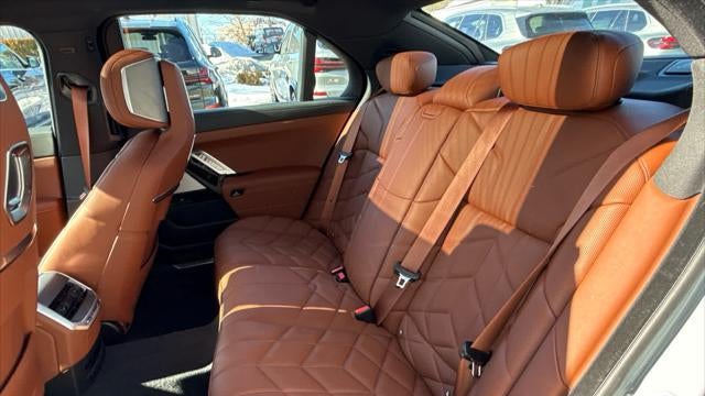 2025 BMW 7 Series 760i xDrive