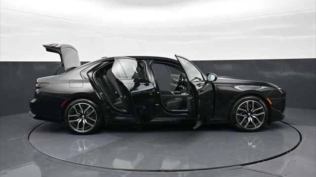 2026 BMW 7 Series 760i xDrive