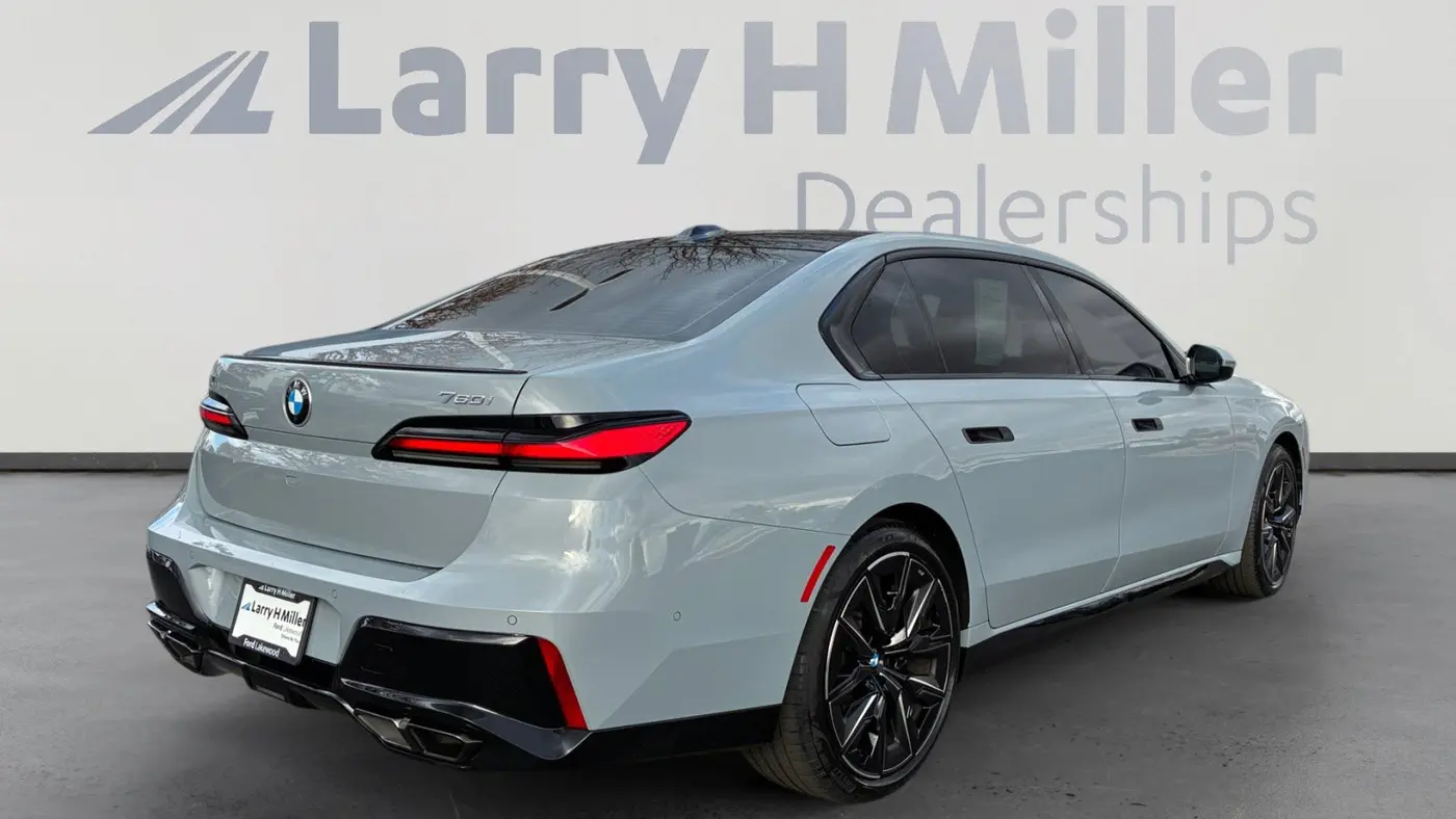 2025 BMW 7 Series 760i xDrive
