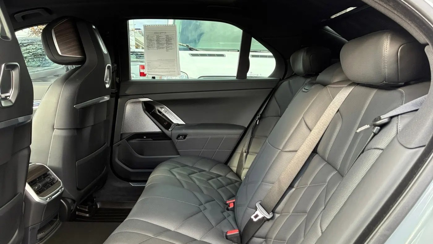 2025 BMW 7 Series 760i xDrive