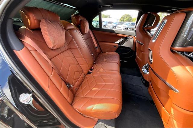 2026 BMW 760i - $127,558