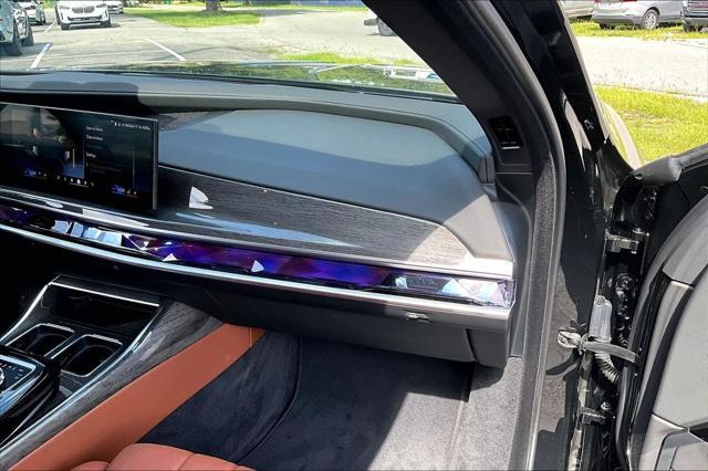 2026 BMW 760i - $127,558