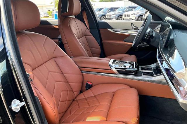 2026 BMW 760i - $127,558