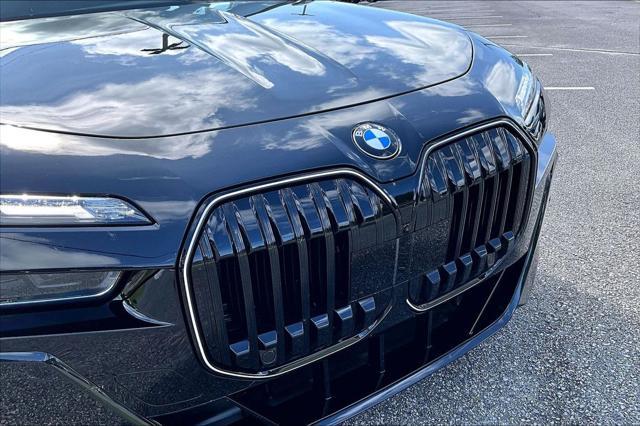 2026 BMW 760i - $127,558