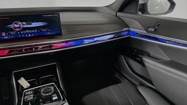 2023 BMW 7 Series 760i xDrive