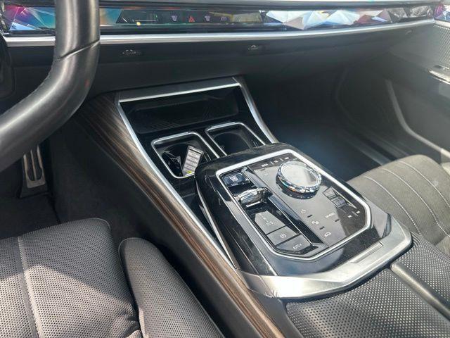 2024 BMW 760i - $80,785