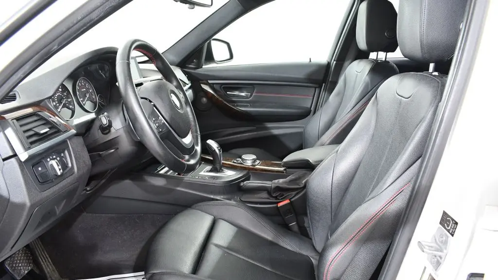 2015 BMW 3 Series 328i