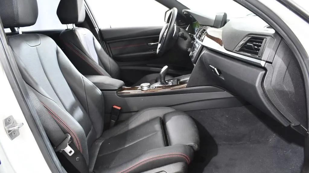 2015 BMW 3 Series 328i