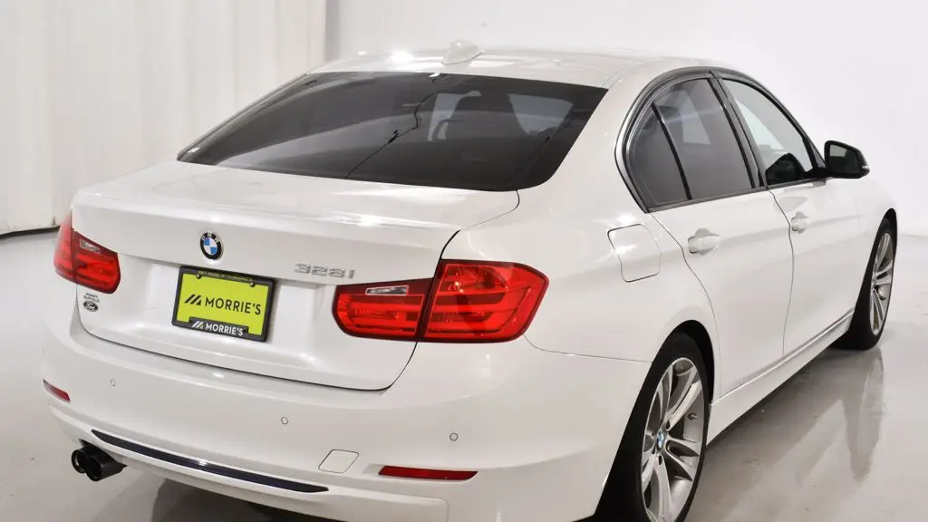 2015 BMW 3 Series 328i
