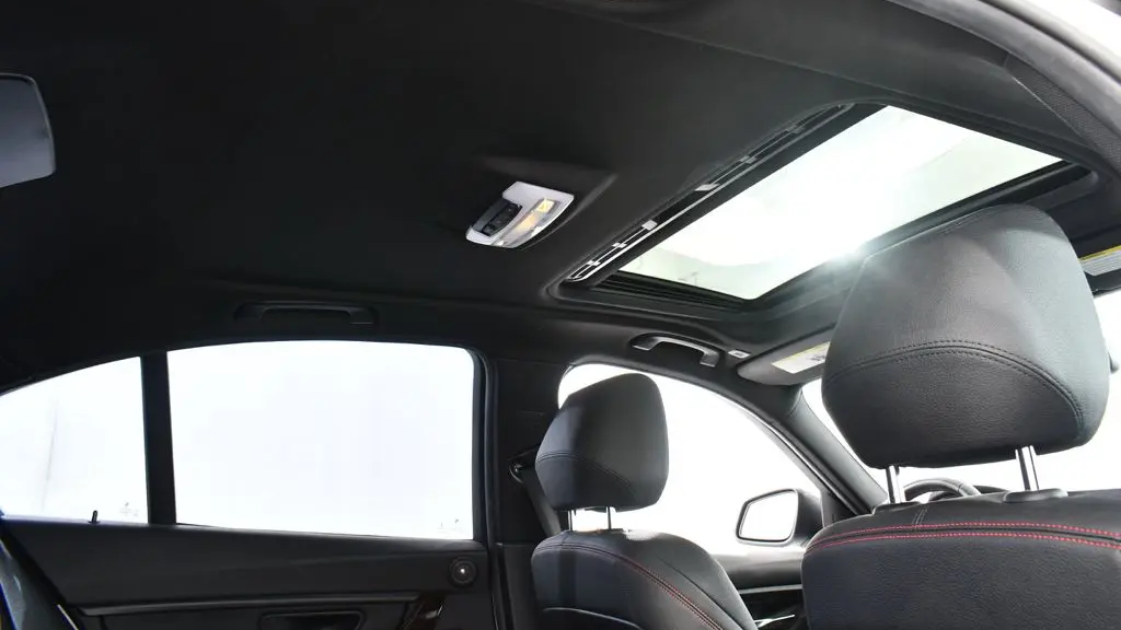2015 BMW 3 Series 328i