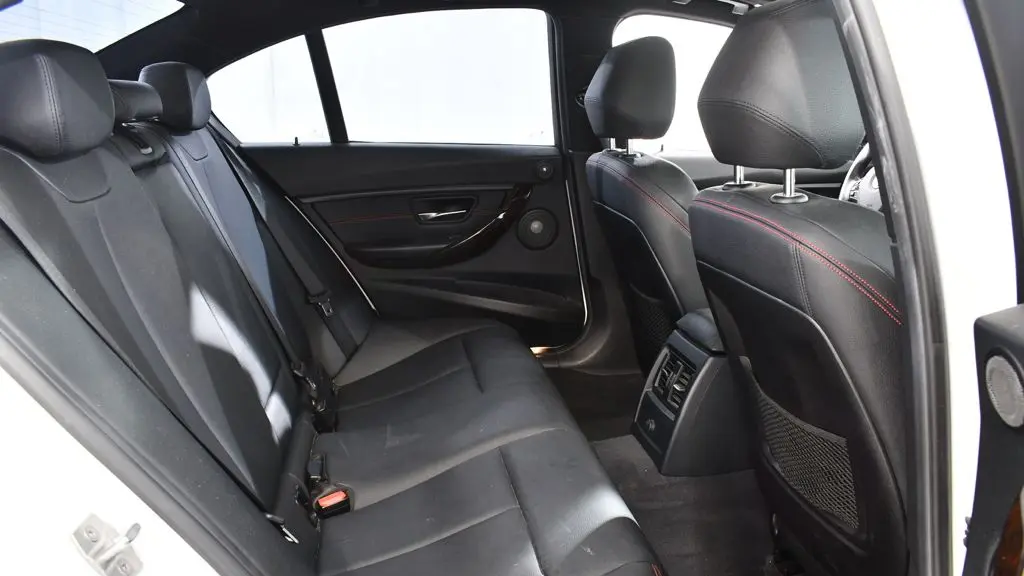 2015 BMW 3 Series 328i