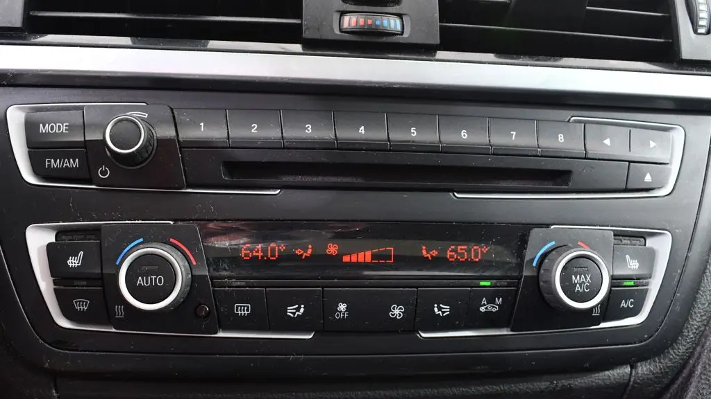2015 BMW 3 Series 328i