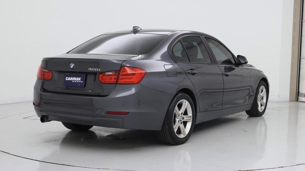 2015 BMW 3 Series 320i