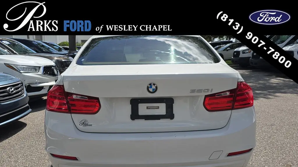 2015 BMW 3 Series 320i
