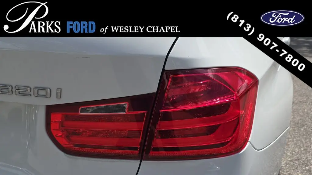 2015 BMW 3 Series 320i