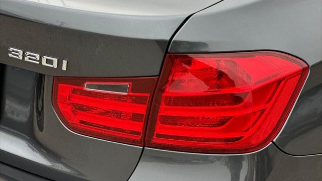 2015 BMW 3 Series 320i