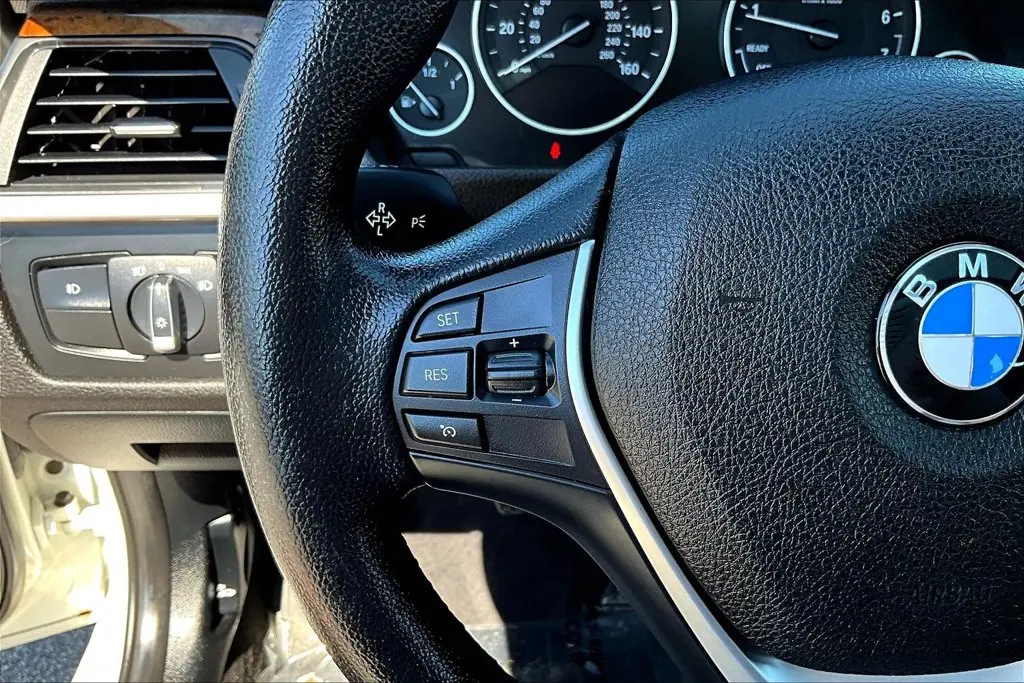 2015 BMW 328i - $11,297