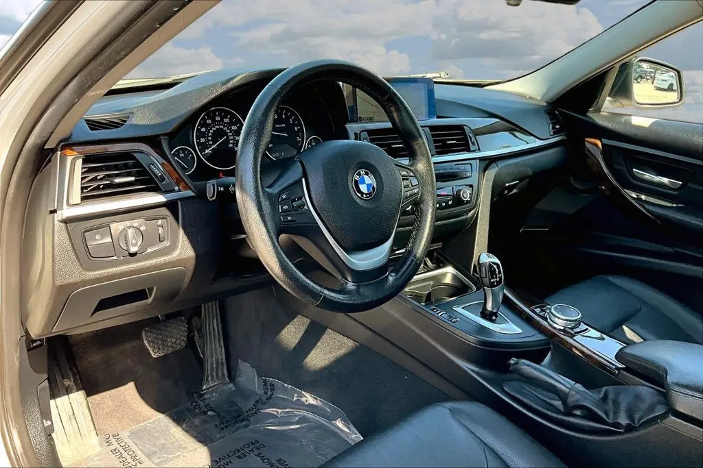 2015 BMW 328i - $11,297