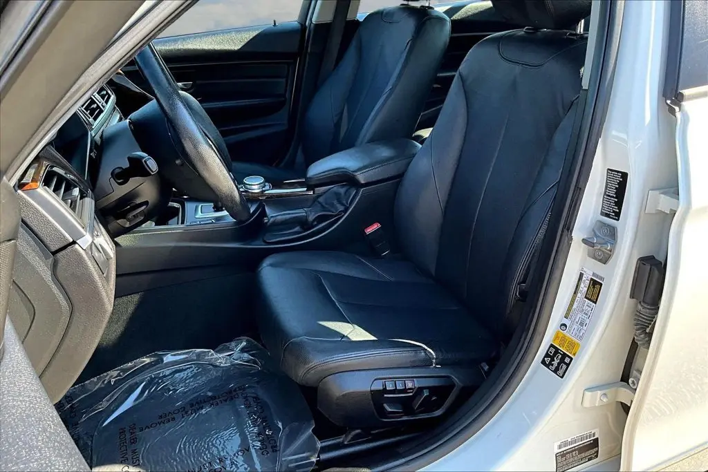 2015 BMW 328i - $11,297
