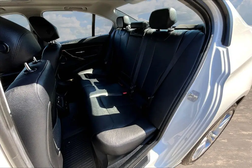 2015 BMW 328i - $11,297