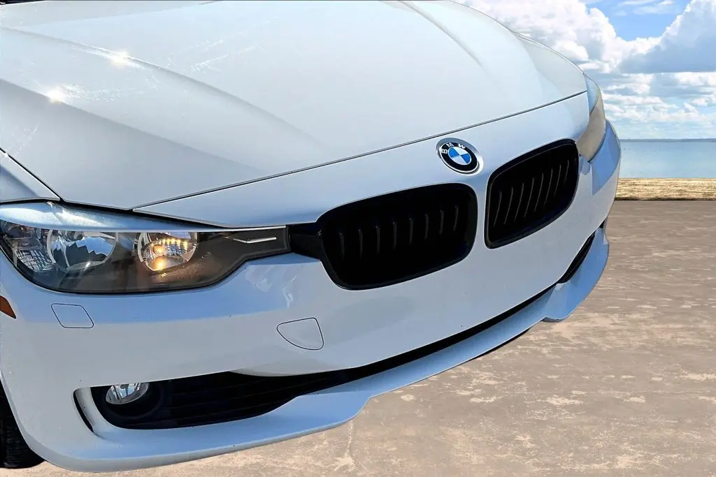 2015 BMW 328i - $11,297