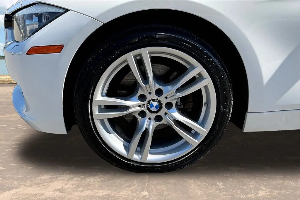 2015 BMW 328i - $11,297