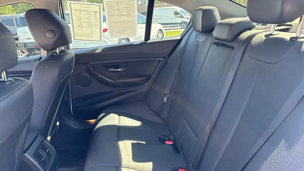2015 BMW 3 Series 320i xDrive