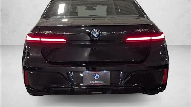 2026 BMW 7 Series 750e xDrive