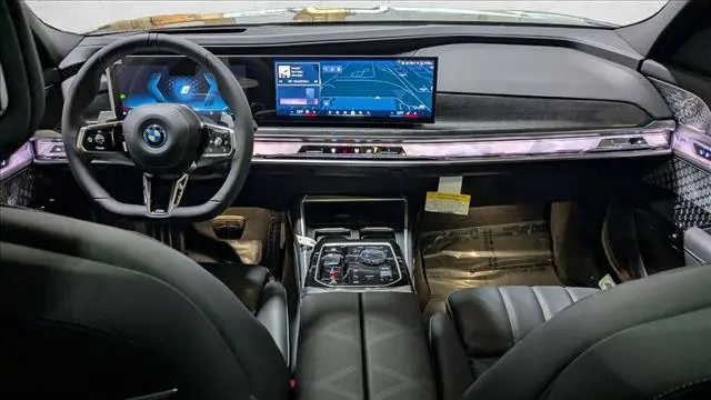 2026 BMW 7 Series 750e xDrive
