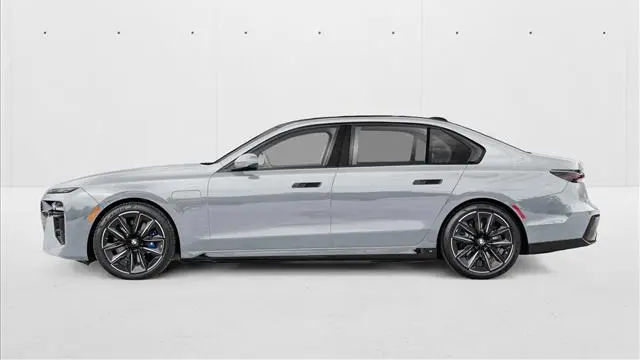 2026 BMW 7 Series 750e xDrive