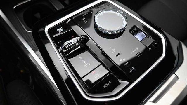 2026 BMW 7 Series 750e xDrive