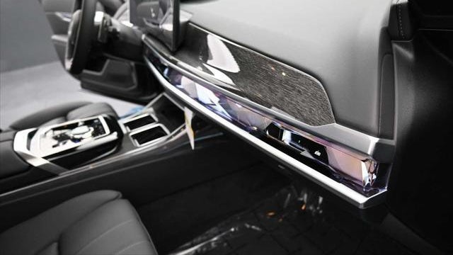 2026 BMW 7 Series 750e xDrive
