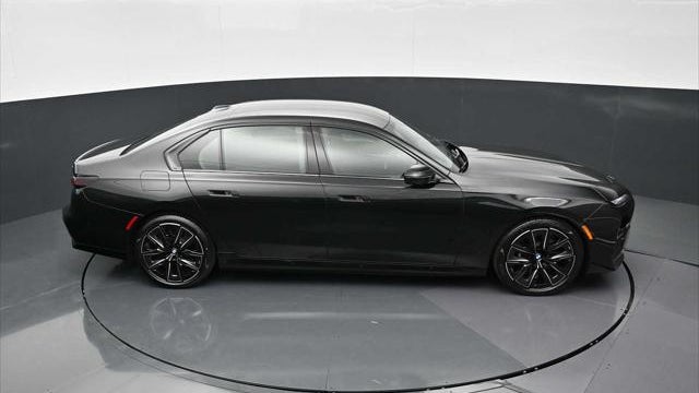 2026 BMW 7 Series 750e xDrive
