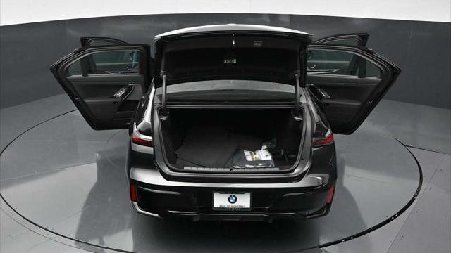 2026 BMW 7 Series 750e xDrive