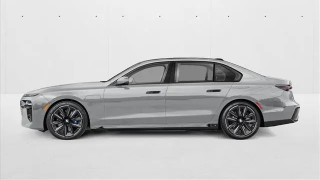 2026 BMW 7 Series 750e xDrive