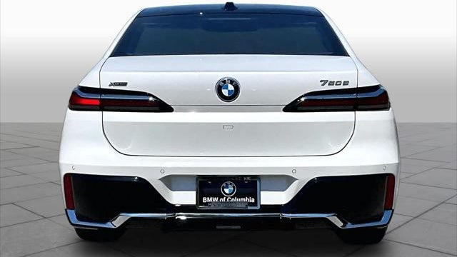 2025 BMW 7 Series 750e xDrive